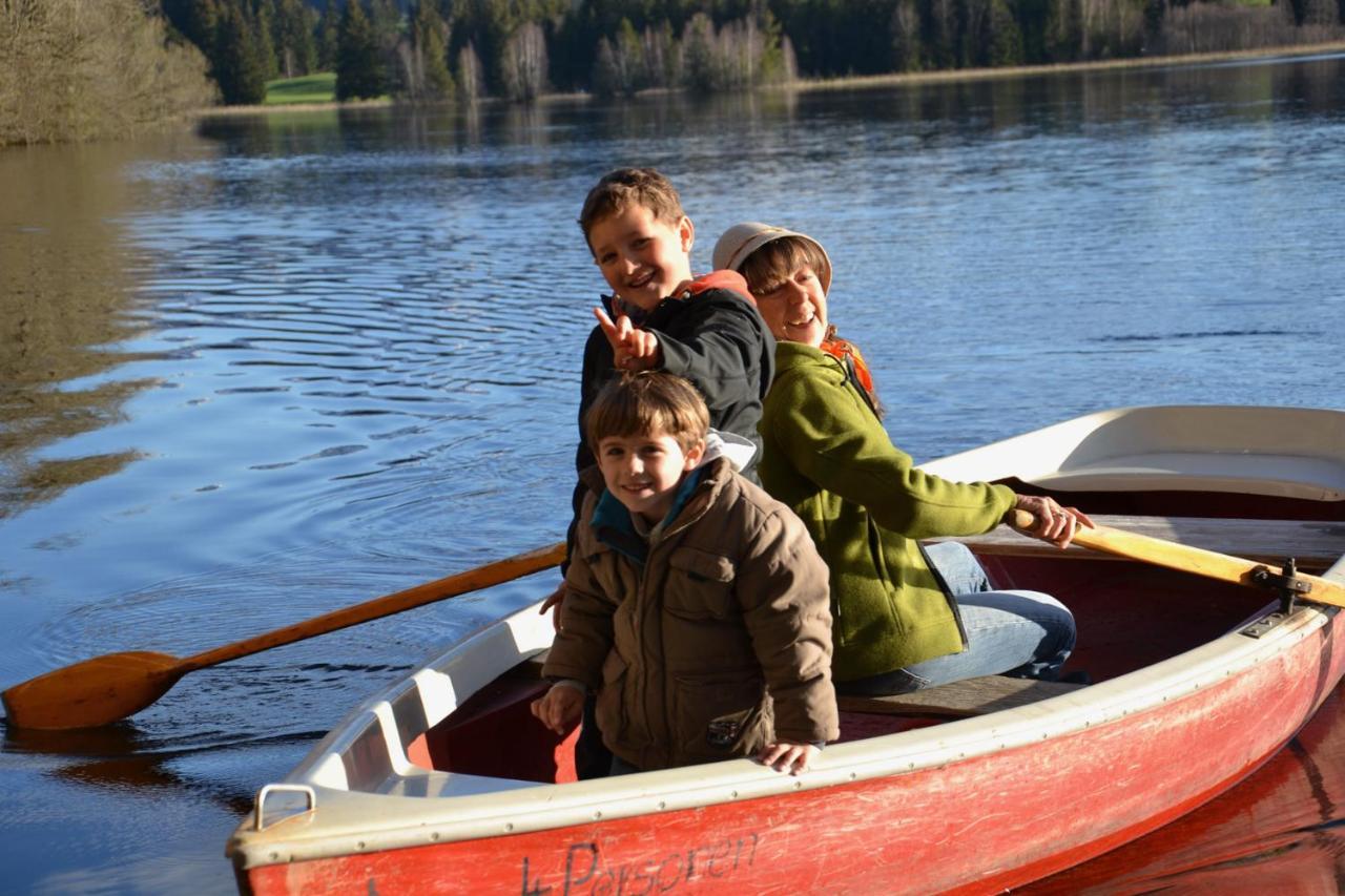 Direkt Am See Mit Bergblick Зеег Екстериор снимка